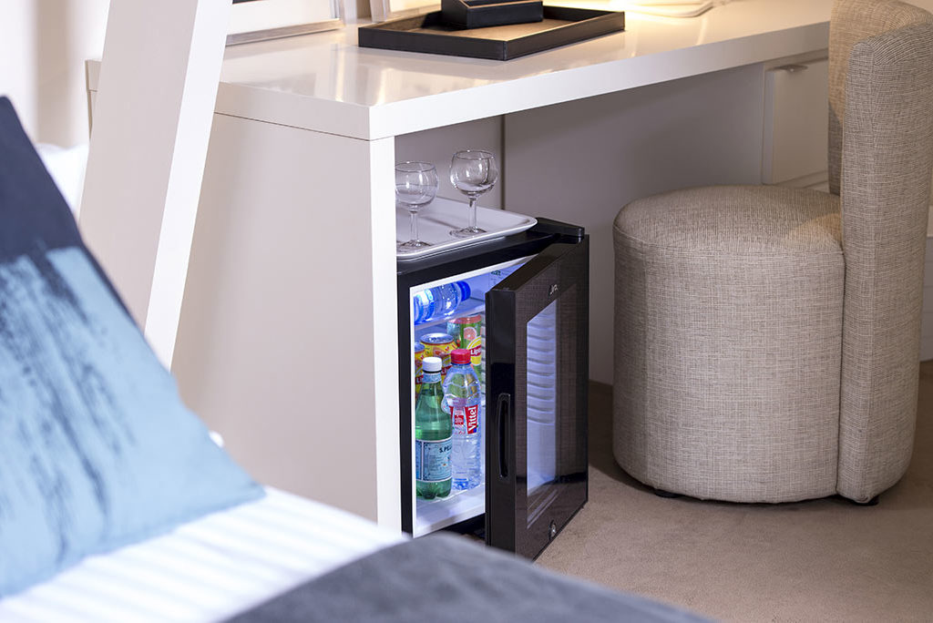 Peut-on utiliser le mini bar hôtel comme frigo ?