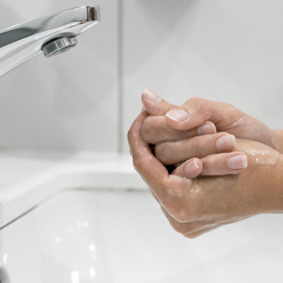 l'hygiène des mains repose en grande partie sur le lavage des mains possible grâce aux distributeurs de savon JVD