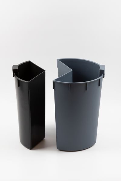 Mülleimer mit 2 Tennbehältern